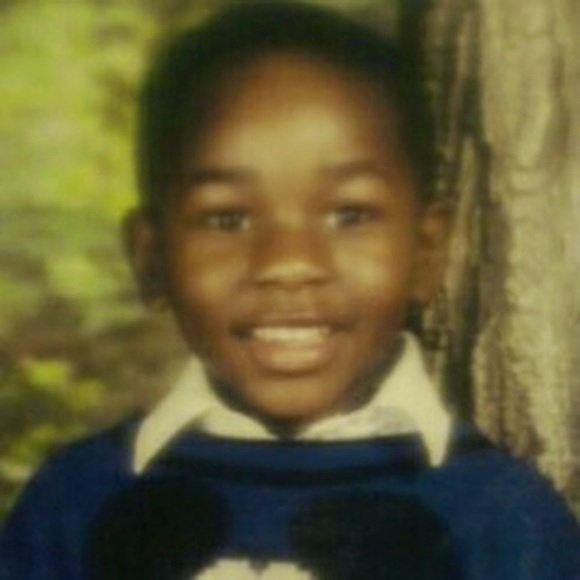 Meet your Posher, Dominique - Picture 1 of 1